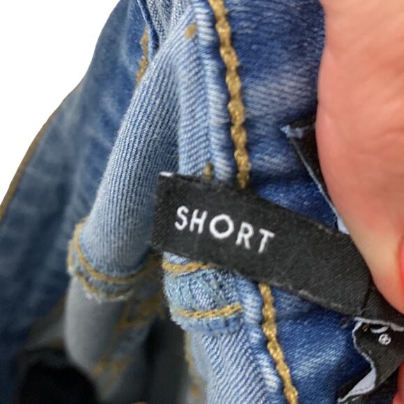 Curves 360 by NYDJ Cropped Straight Leg Jeans - Picture 3 of 7